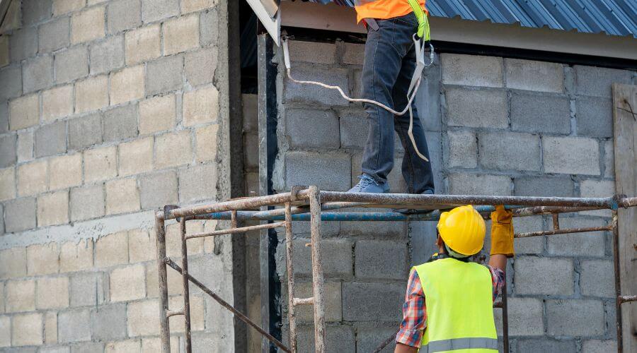 Professional gutter cleaning in Graymont, IL
